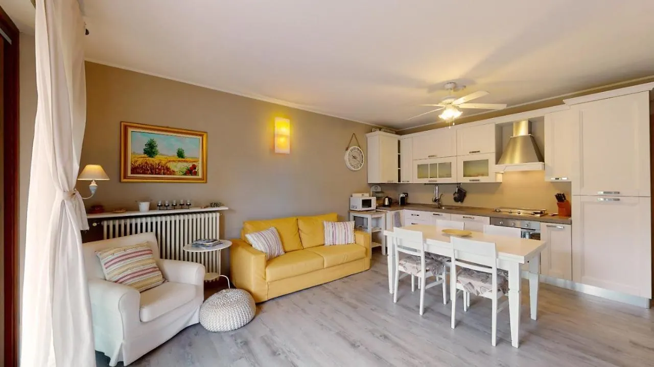 Apartment Appartamento Al Moro Reno Di Leggiuno
