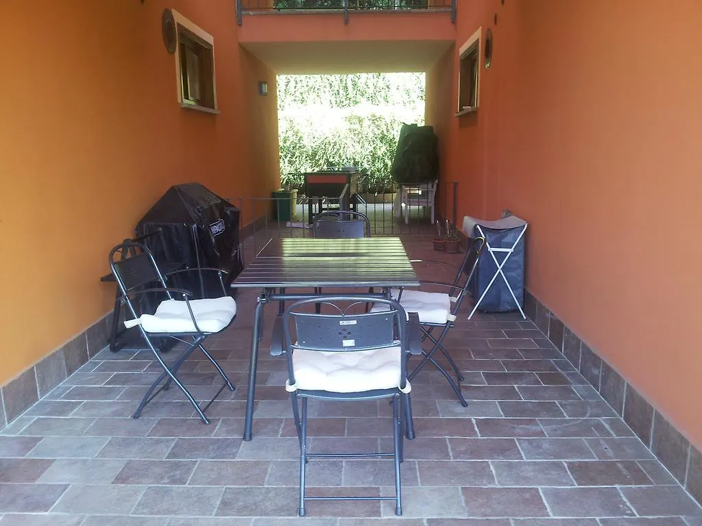 Apartment Appartamento Al Moro Reno Di Leggiuno